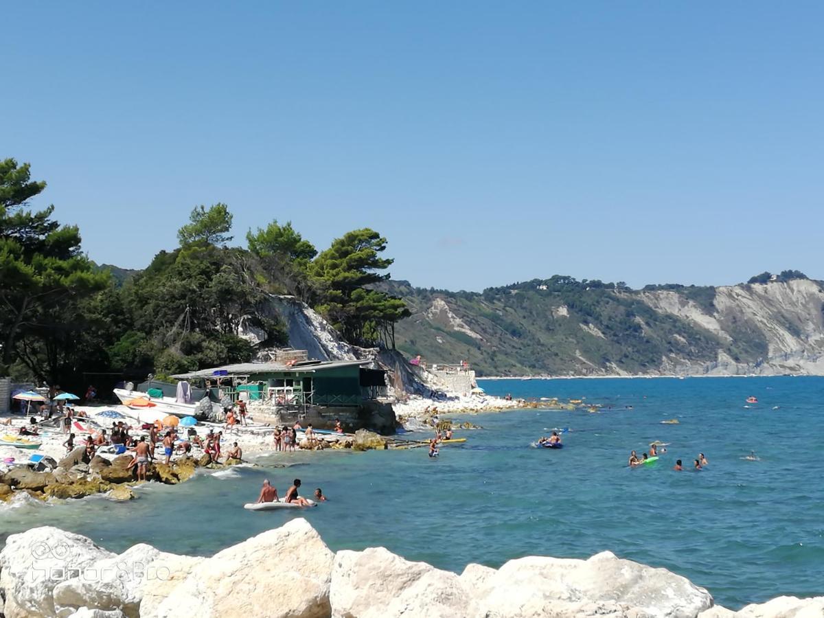 Casa Viorica 2 Hotell Ancona Eksteriør bilde