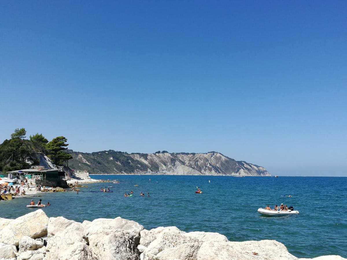 Casa Viorica 2 Hotell Ancona Eksteriør bilde